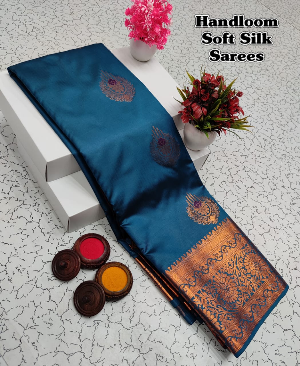 Shop premium Kanchipuram Handloom Soft Silk Saree with copper zari border, rich meena pallu & contrast blouse. Elegant saree for weddings & festivals.